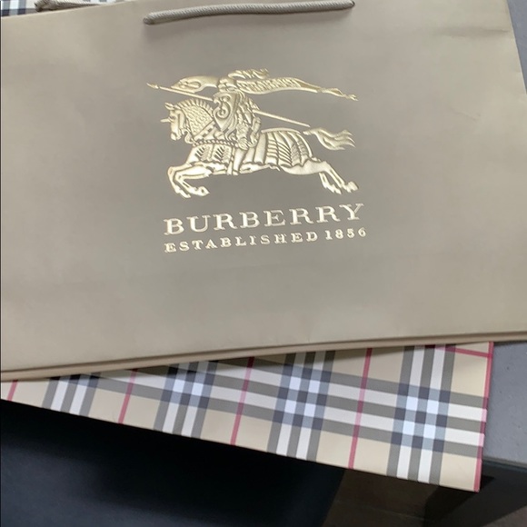 Burberry large bags 3 tan 3 plaid . - Picture 3 of 3